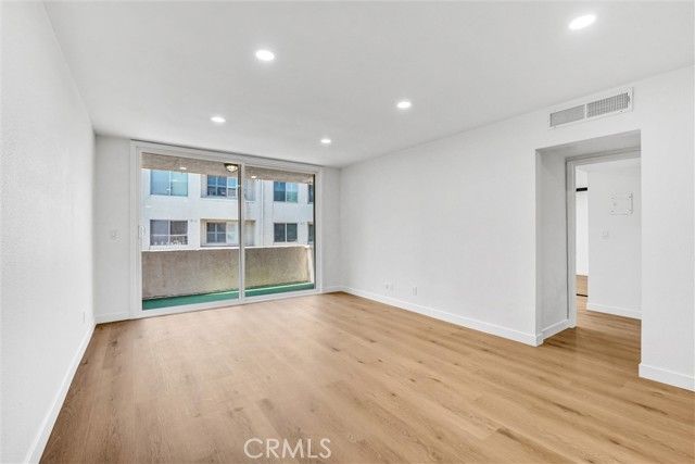 5429 Newcastle 215, Encino (los Angeles), CA 91316