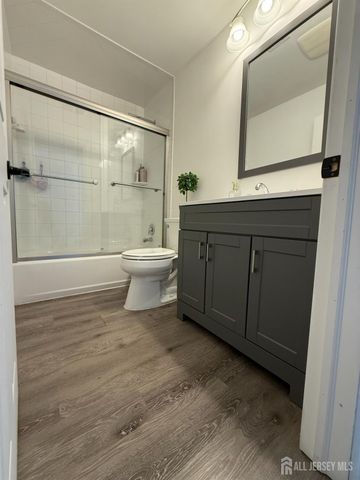 296 Oak Street, Sayreville, NJ 08879