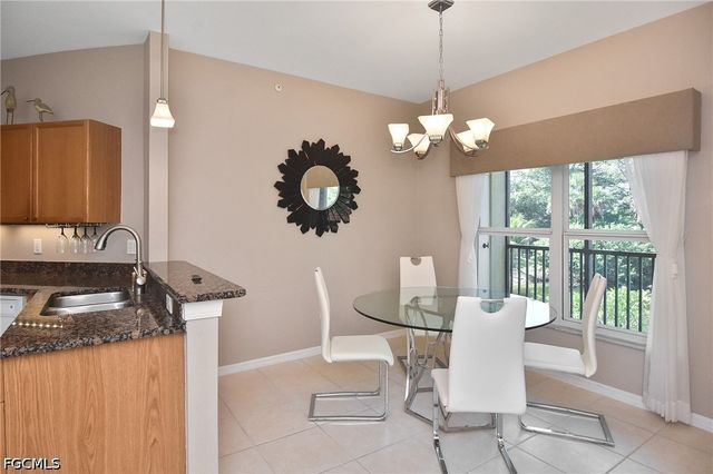 10021 Lake Cove DR 101, Fort Myers, FL 33908