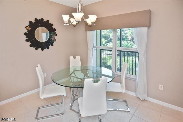 10021 Lake Cove DR 101, Fort Myers, FL 33908