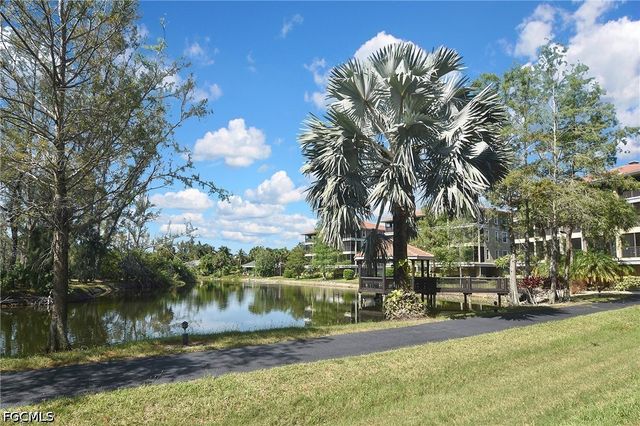 10021 Lake Cove DR 101, Fort Myers, FL 33908