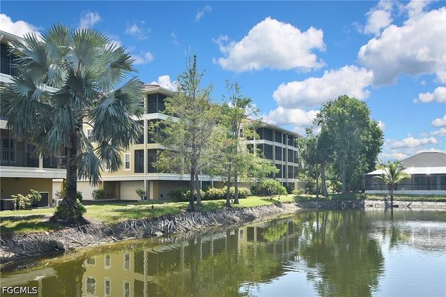 10021 Lake Cove DR 101, Fort Myers, FL 33908