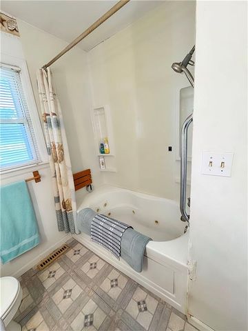 22217 S Victory Road, Spring Hill, KS 66083