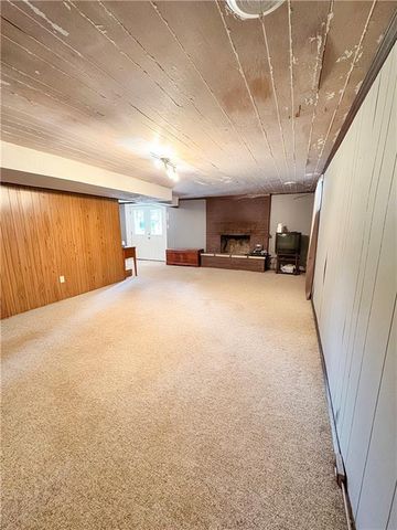 22217 S Victory Road, Spring Hill, KS 66083
