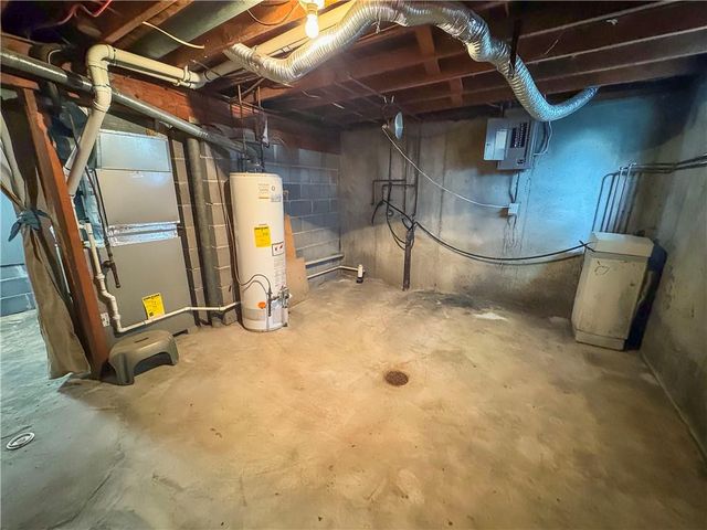 22217 S Victory Road, Spring Hill, KS 66083