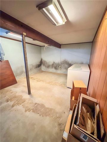 22217 S Victory Road, Spring Hill, KS 66083