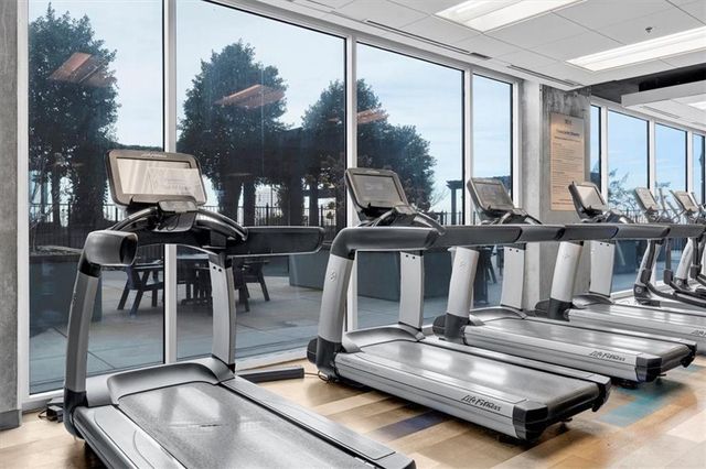 400 W Peachtree NW Street 1211, Atlanta, GA 30308