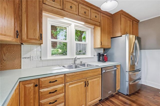 121 Spruce Street, Leavenworth, KS 66048