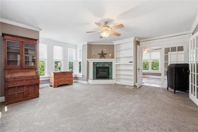 121 Spruce Street, Leavenworth, KS 66048