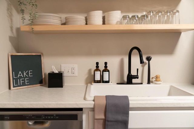 193 Williams STREET, Williams Bay, WI 53191