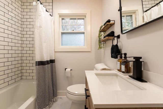 193 Williams STREET, Williams Bay, WI 53191