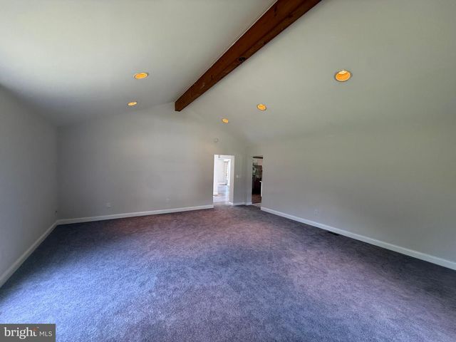 160 LAWRENCE CORNER RD, Elmer, NJ 08318