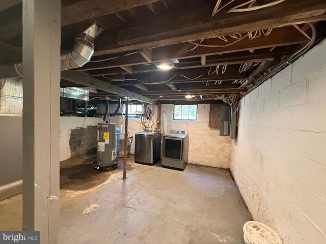 160 LAWRENCE CORNER RD, Elmer, NJ 08318