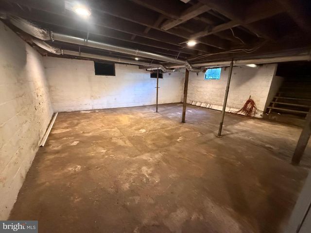 160 LAWRENCE CORNER RD, Elmer, NJ 08318