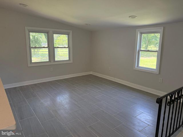 160 LAWRENCE CORNER RD, Elmer, NJ 08318