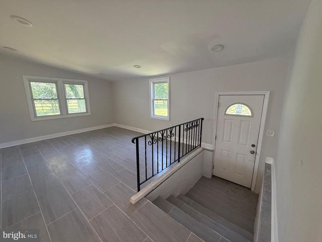 160 LAWRENCE CORNER RD, Elmer, NJ 08318