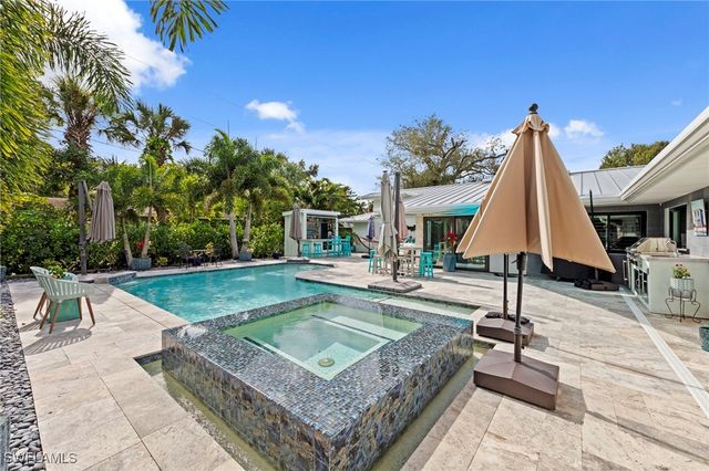 1344 Coconut DR, Fort Myers, FL 33901