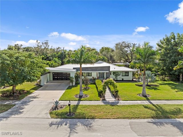 1344 Coconut DR, Fort Myers, FL 33901