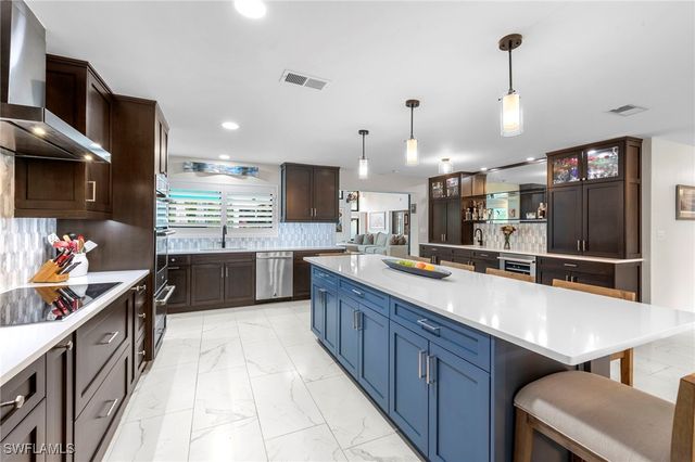 1344 Coconut DR, Fort Myers, FL 33901