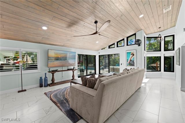 1344 Coconut DR, Fort Myers, FL 33901