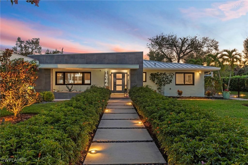 1344 Coconut DR, Fort Myers, FL 33901