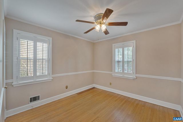 221 LEE AVE, Orange, VA 22960