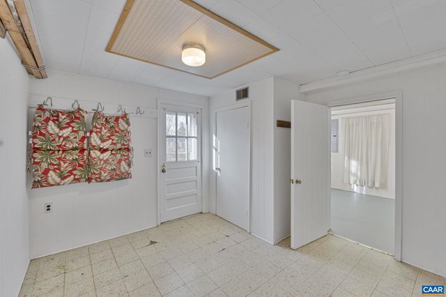 221 LEE AVE, Orange, VA 22960