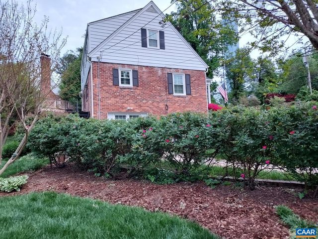 221 LEE AVE, Orange, VA 22960