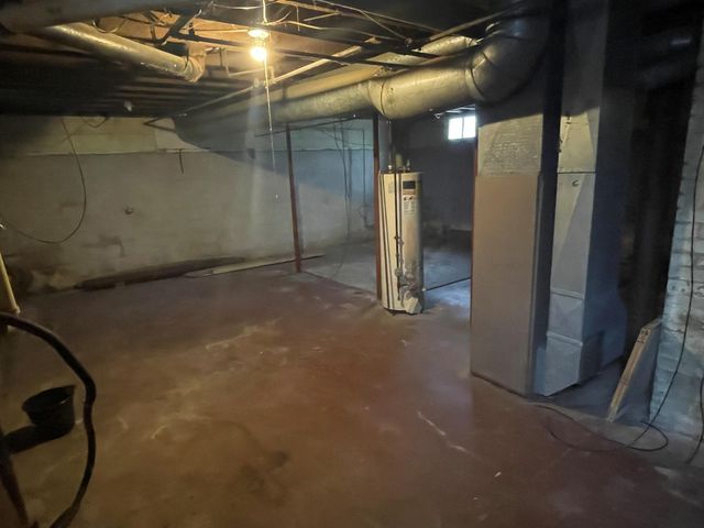 21 Charlotte Street, Battle Creek, MI 49017