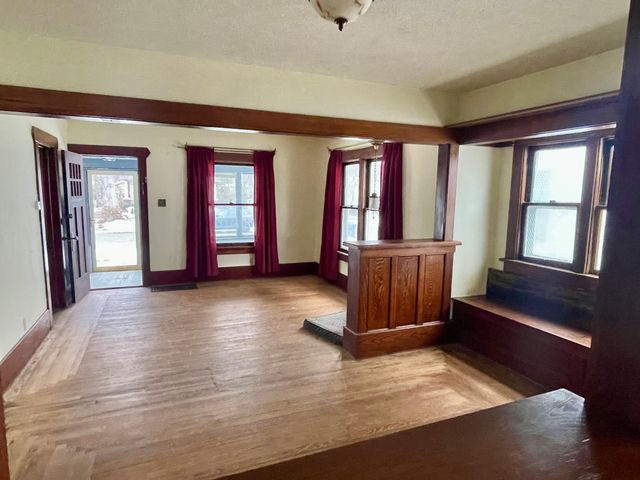 21 Charlotte Street, Battle Creek, MI 49017