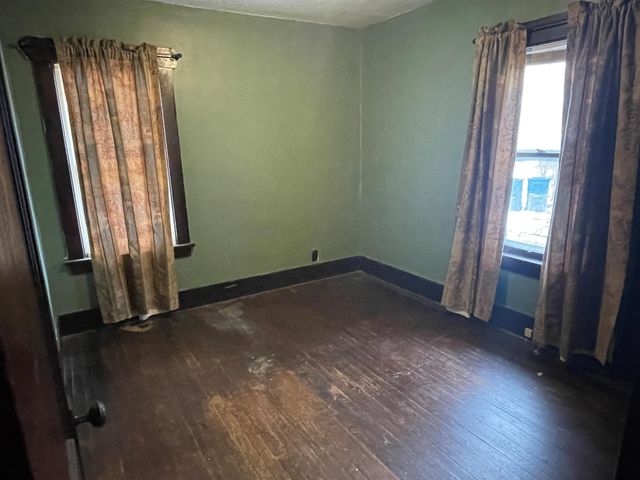 21 Charlotte Street, Battle Creek, MI 49017