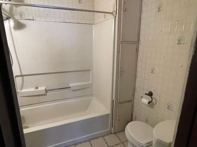 21 Charlotte Street, Battle Creek, MI 49017