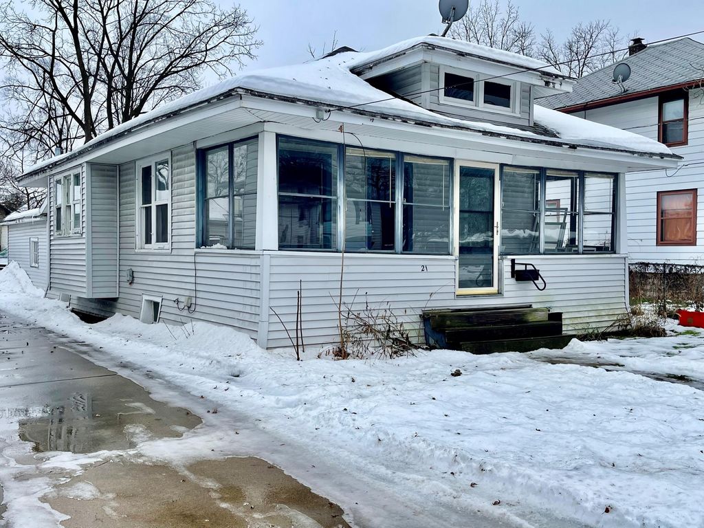 21 Charlotte Street, Battle Creek, MI 49017