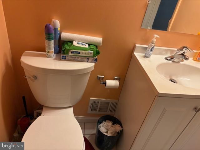 210 COURTHOUSE CIR SW, Vienna, VA 22180