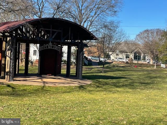 210 COURTHOUSE CIR SW, Vienna, VA 22180