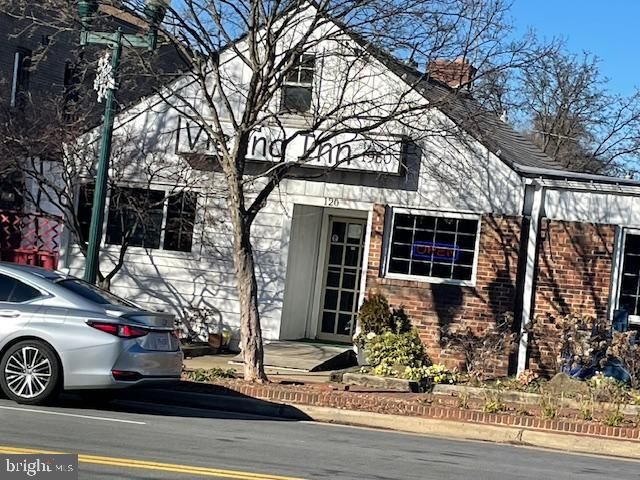 210 COURTHOUSE CIR SW, Vienna, VA 22180