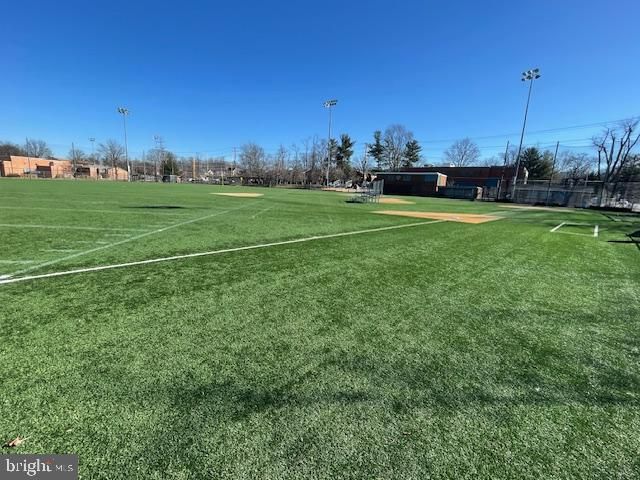 210 COURTHOUSE CIR SW, Vienna, VA 22180