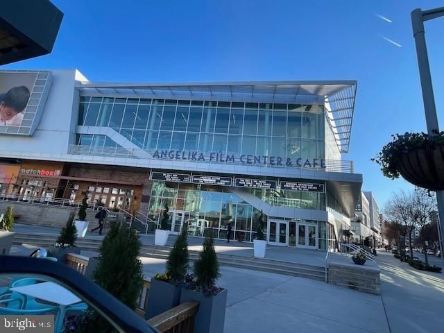 210 COURTHOUSE CIR SW, Vienna, VA 22180