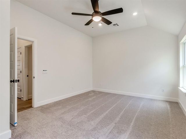14004 Tybee Island Drive, Yukon, OK 73099