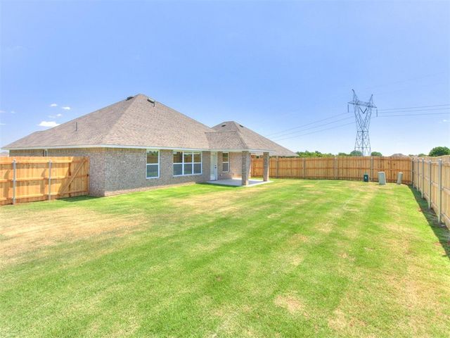 14004 Tybee Island Drive, Yukon, OK 73099