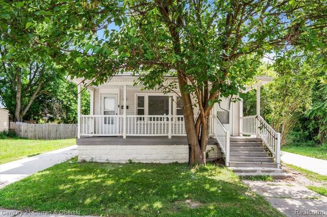 35743 E Michigan Avenue 2, Wayne, MI 48184