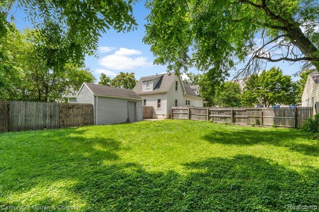35743 E Michigan Avenue 2, Wayne, MI 48184