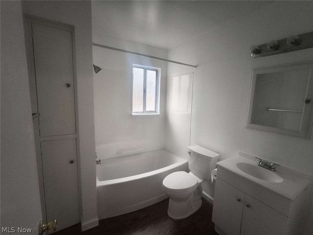 1851 Cromwell Drive, Akron, OH 44313