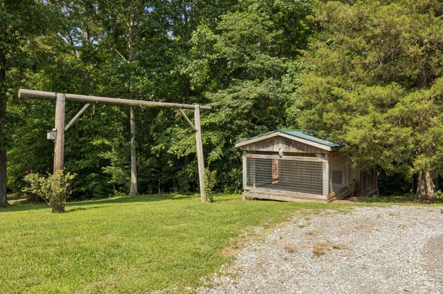 4255 McFall Rd, Cumberland City, TN 37050