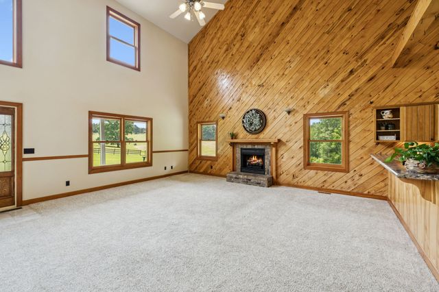 4255 McFall Rd, Cumberland City, TN 37050
