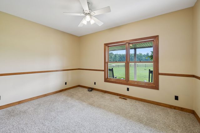 4255 McFall Rd, Cumberland City, TN 37050
