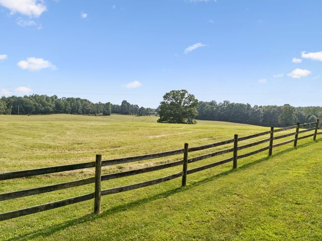 4255 McFall Rd, Cumberland City, TN 37050
