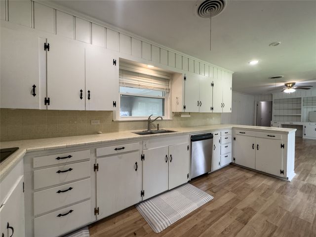 107 Bluebird, Mt Pleasant, TX 75455