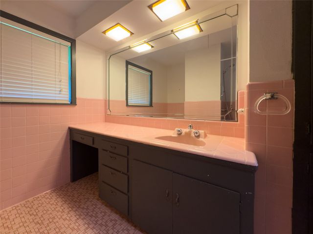 107 Bluebird, Mt Pleasant, TX 75455