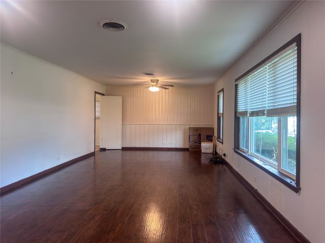 107 Bluebird, Mt Pleasant, TX 75455